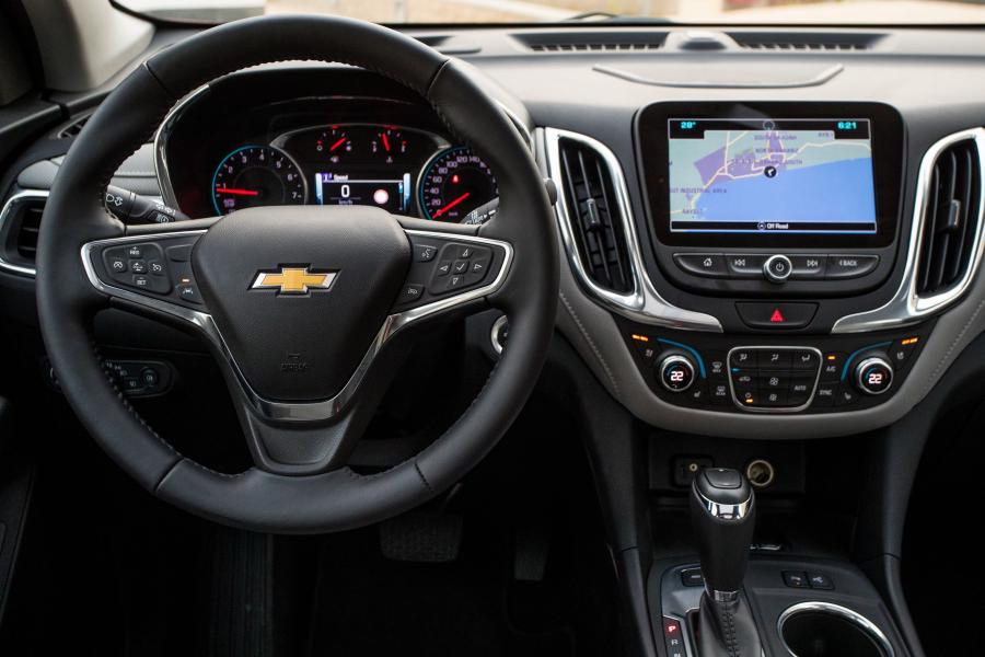Торпедо Chevrolet Equinox Premier 2017 года  (UAE) (фото 11 из 40)